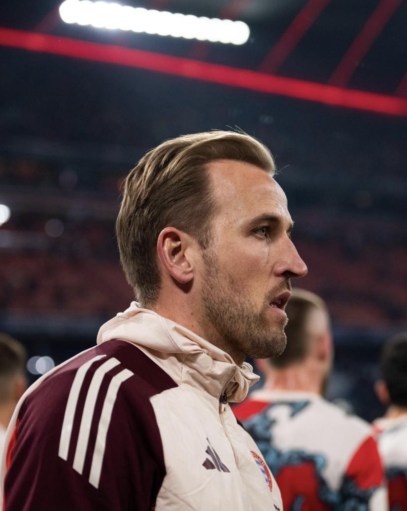 凯恩迎来十五赛季出色发挥，尤文图斯观众热烈欢呼！赛场气氛高涨的简单介绍