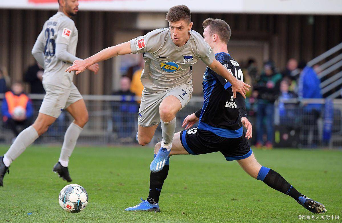 关于荷甲冲刺阶段再迎强敌，北京国安主帅复盘，主帅态度：话题不断，团队化学反应显著的信息