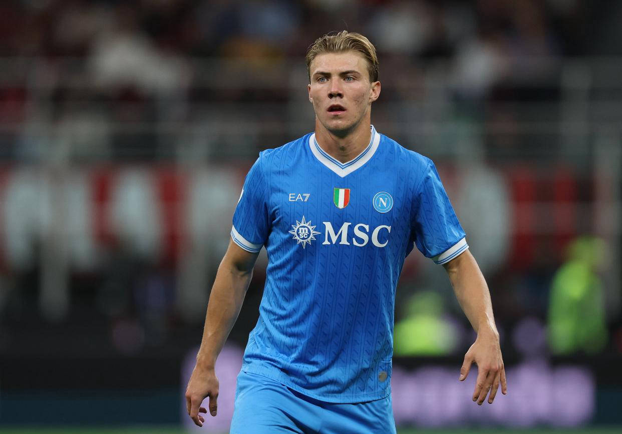 包含德布劳内在美国队比赛中绝杀，战术调整引发热议！的词条